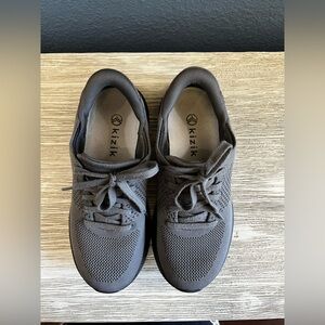 Kizik Women's Gray Sneakers